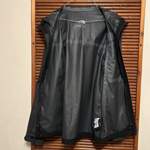 The North Face men’s  jacket windbreaker hyvent 2.5L size S - Picture 12 of 17